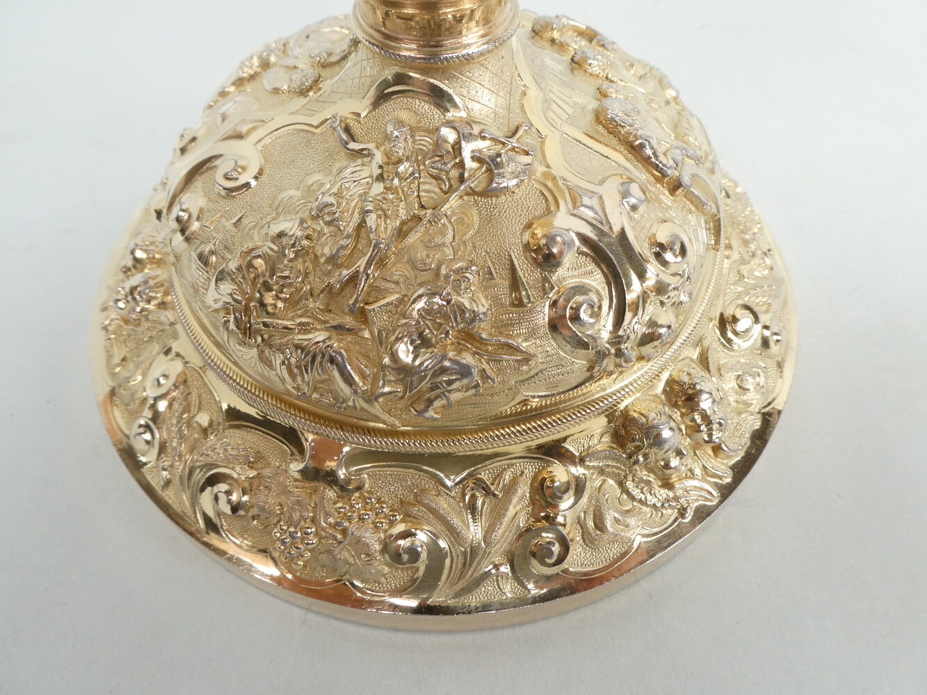 1 Baroque - Style Exceptional Ciborium By : French Silversmith'S Favier Freres, Who Worked In Lyon ,France In The Second Half Of The 19th Century.