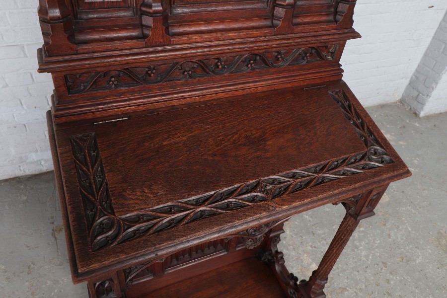 1 Gothic Kneeler Fluminalis Church Interiors Recent Added