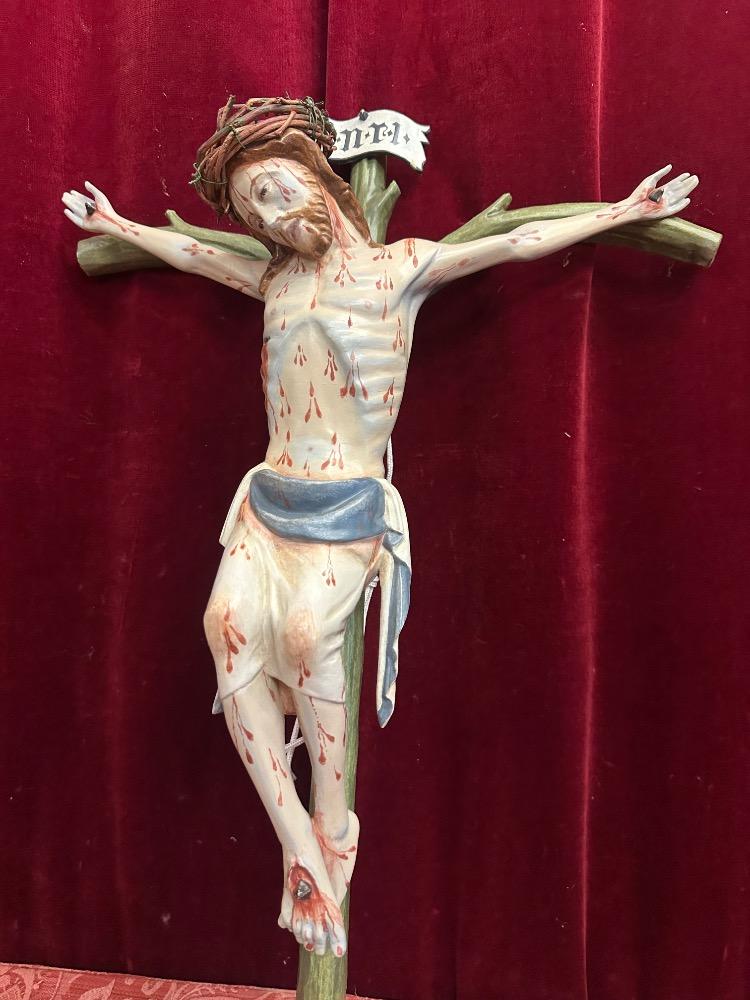 1 Gothic - style Corpus With Cross