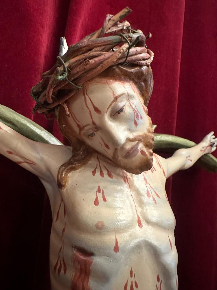 1 Gothic - style Corpus With Cross