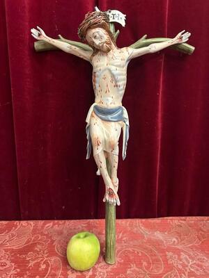 1 Gothic - style Corpus With Cross