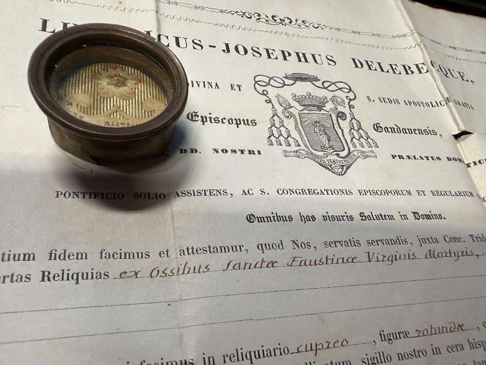 1  Reliquary - Relic Ex Ossibus St. Anna Galeria Faustina Italy. Second Century After Christ. With Original Document