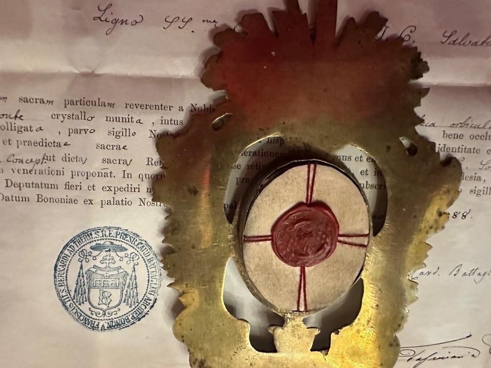 1  Reliquary - Relic True Cross With Document