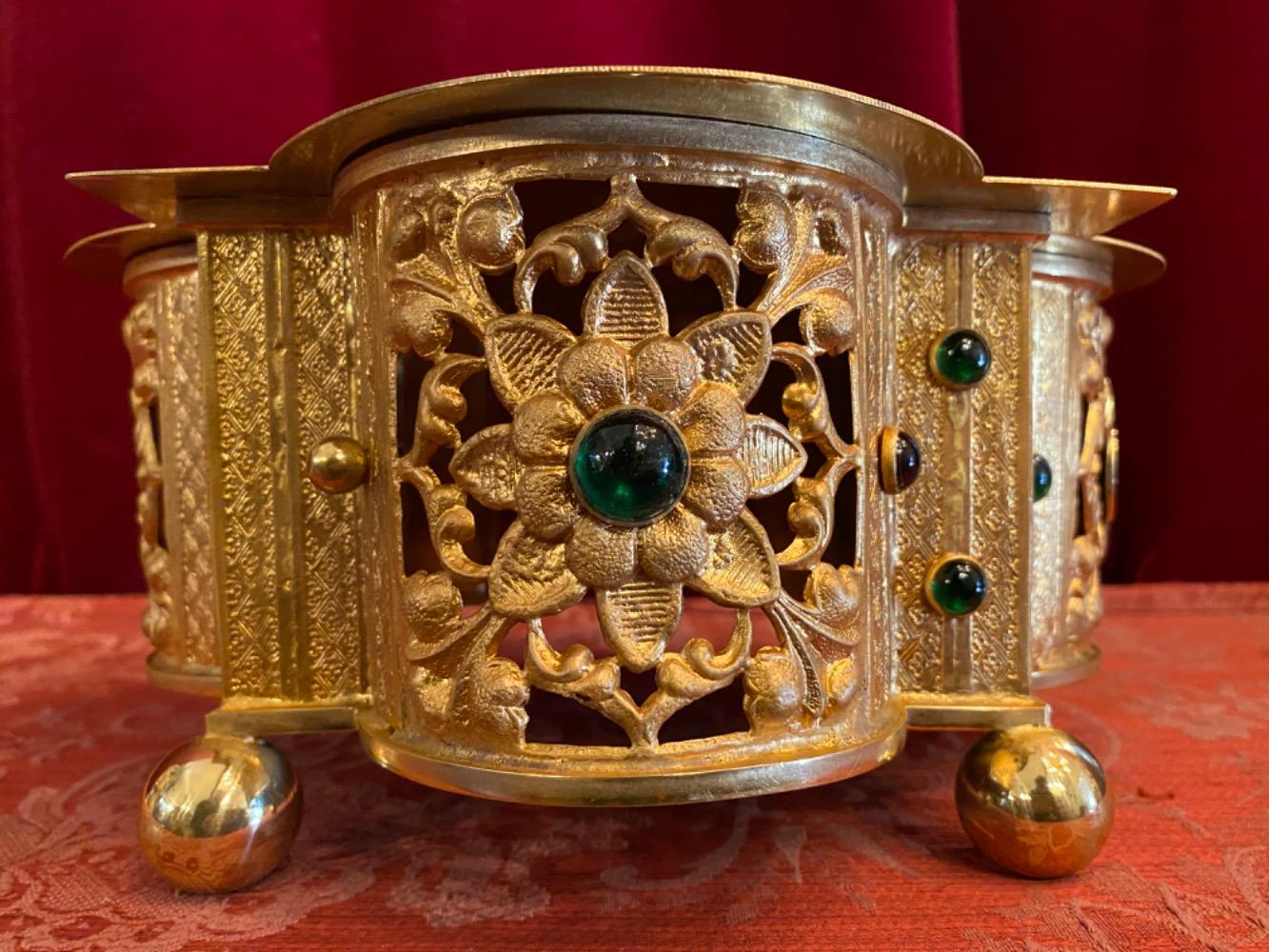 1 Romanesque - Style Tabor