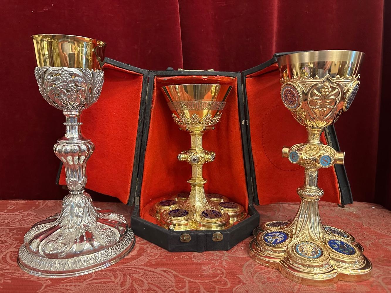 Detailed Pictures Are To Find At The Category : Chalices & Ciboria