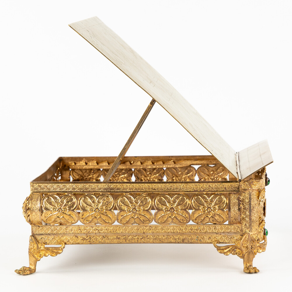 1  Adjustable Missal Stand Expected !