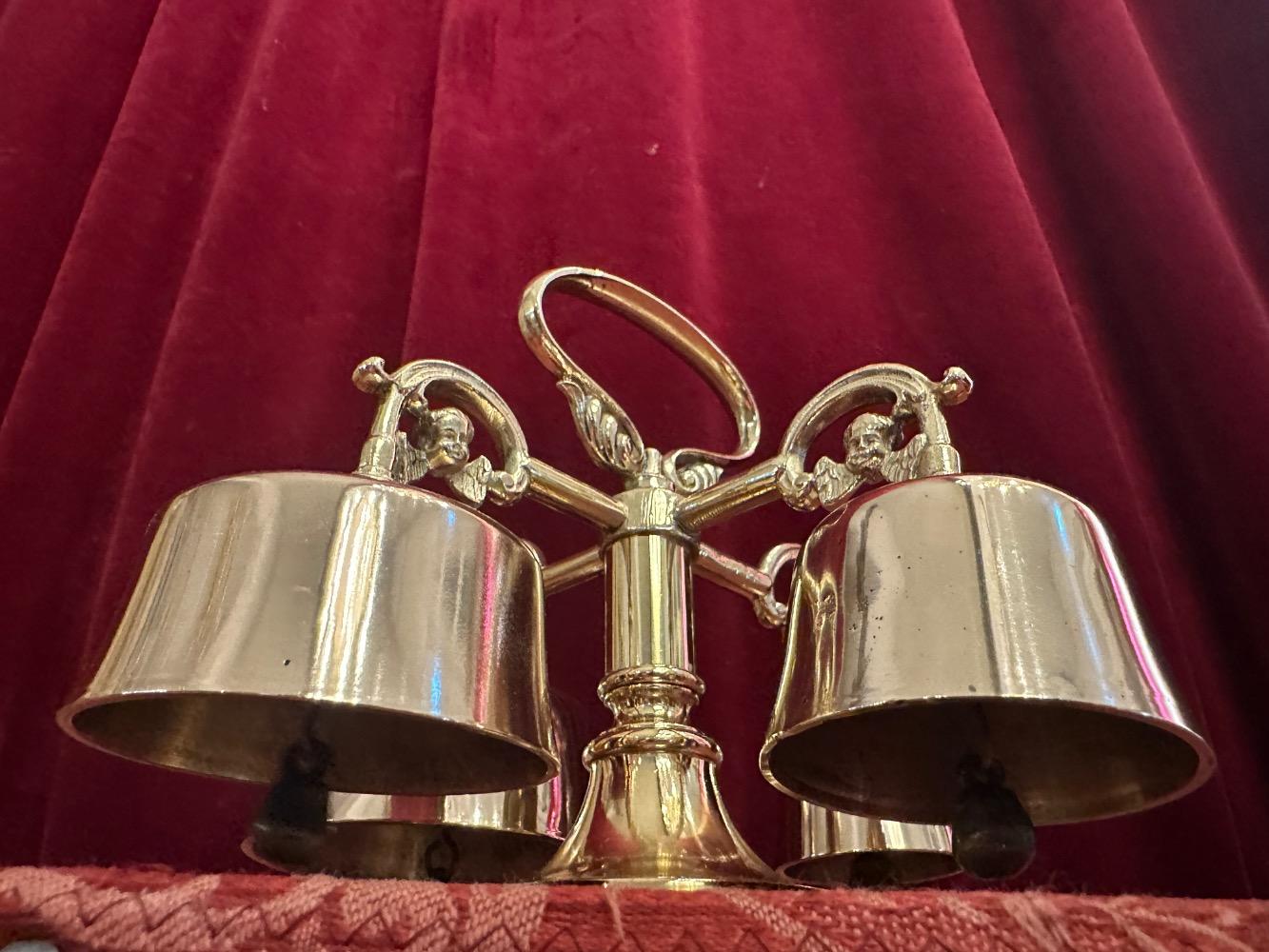 1  Altar - Bell