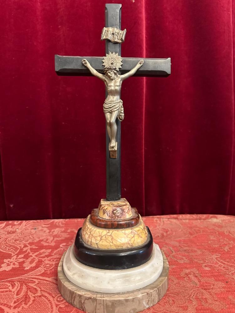 1  Altar - Cross
