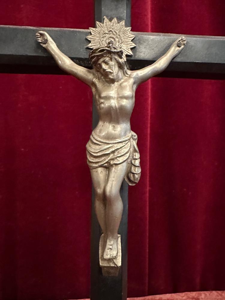 1  Altar - Cross