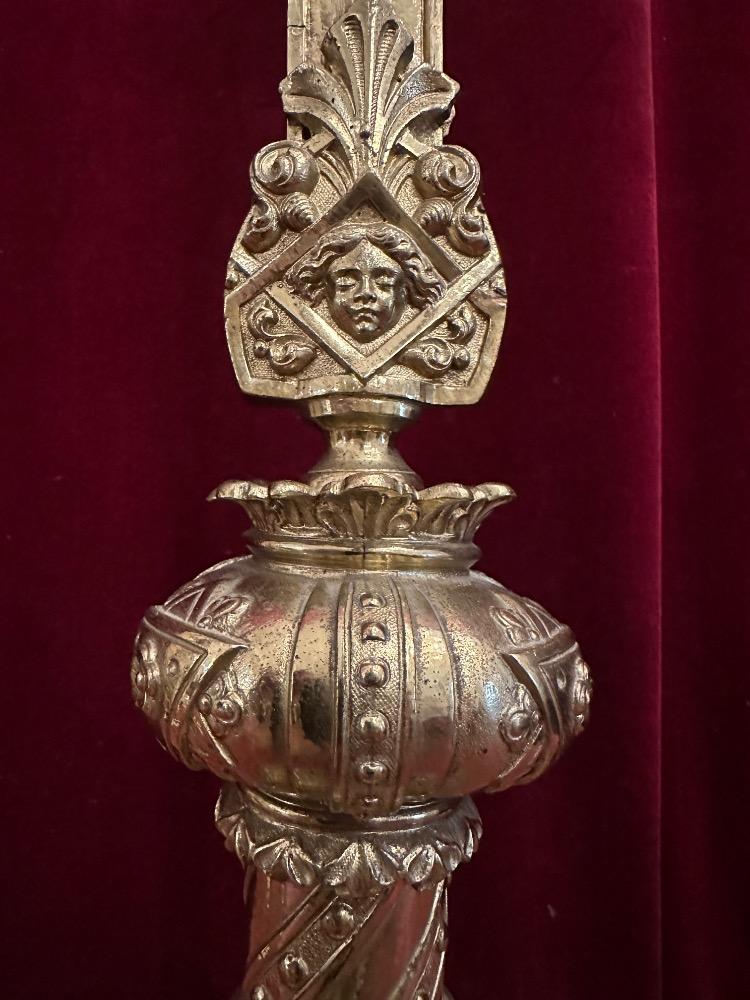 1  Altar - Cross