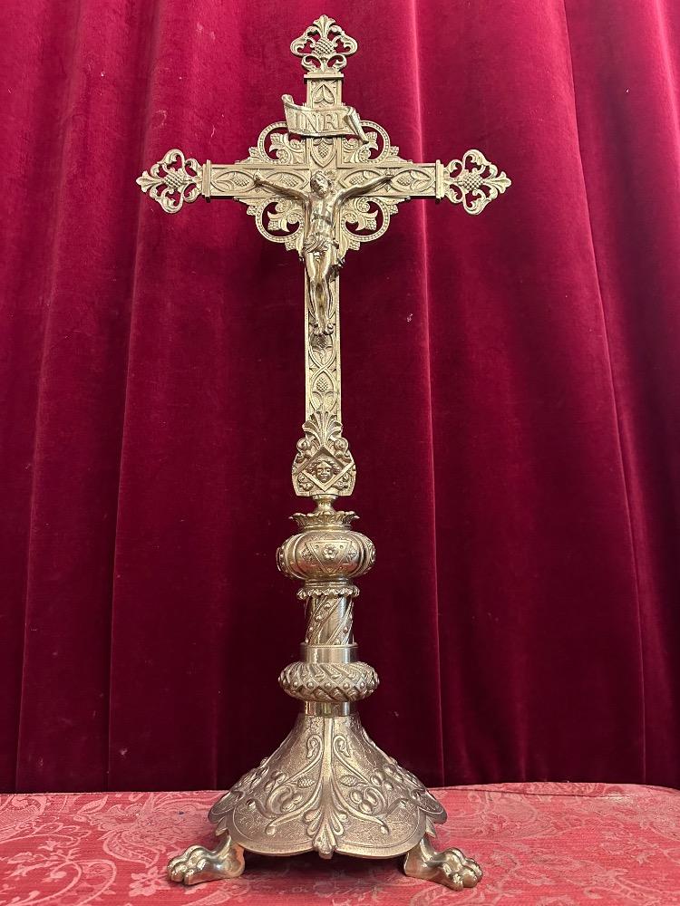 1  Altar - Cross