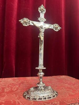 1  Altar - Cross