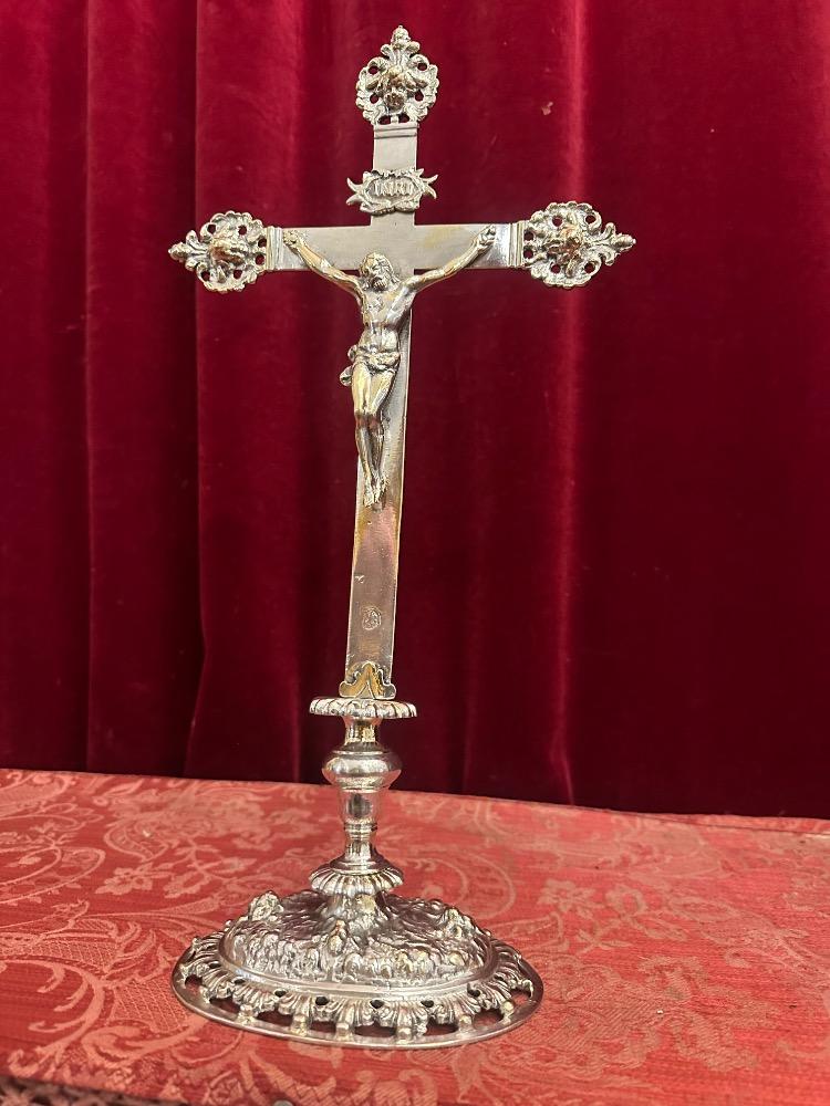 1  Altar - Cross