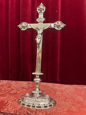 1  Altar - Cross