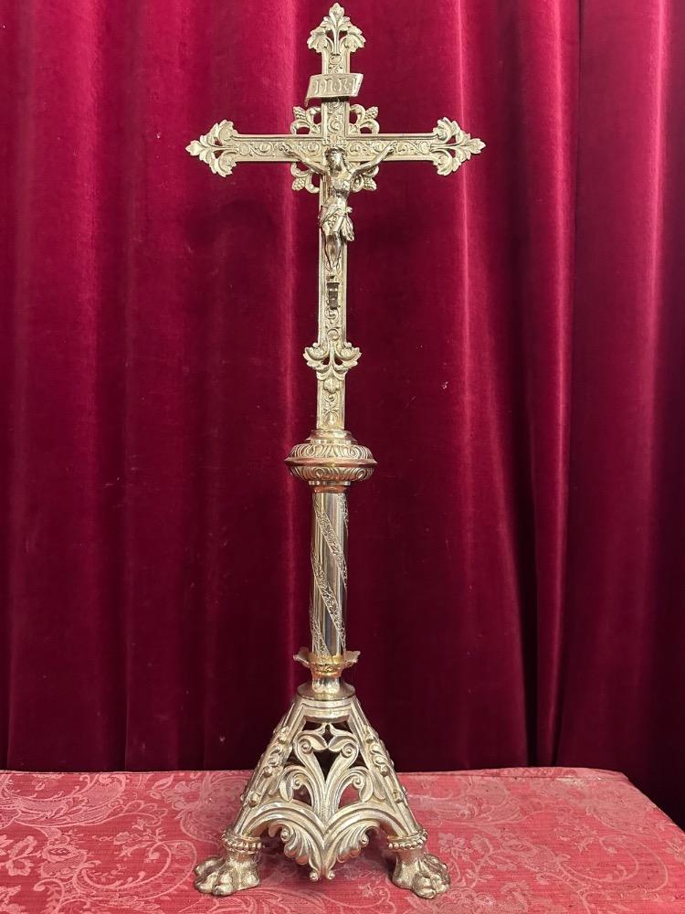 1  Altar - Cross