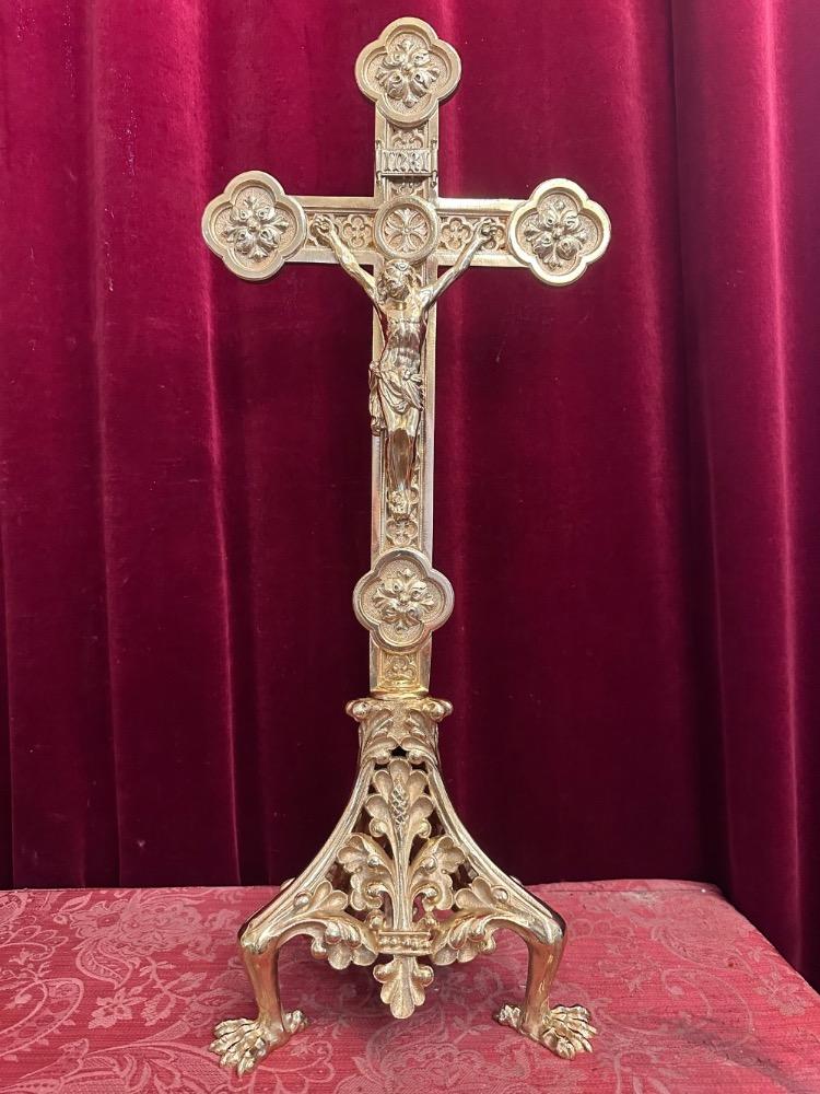 1  Altar - Cross