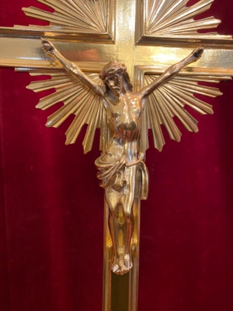 1  Altar - Cross