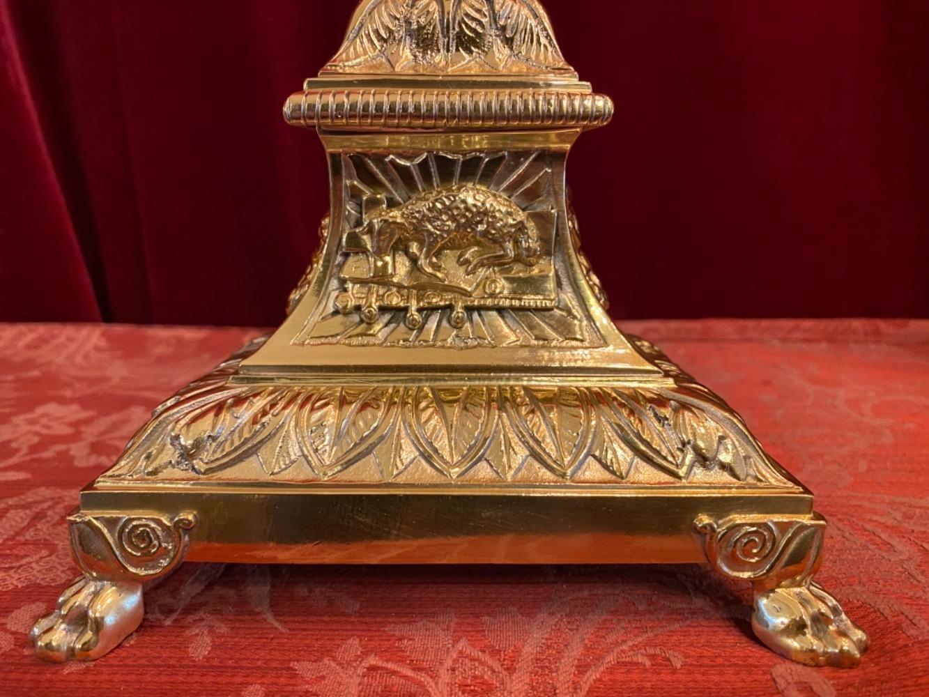 1  Altar - Cross