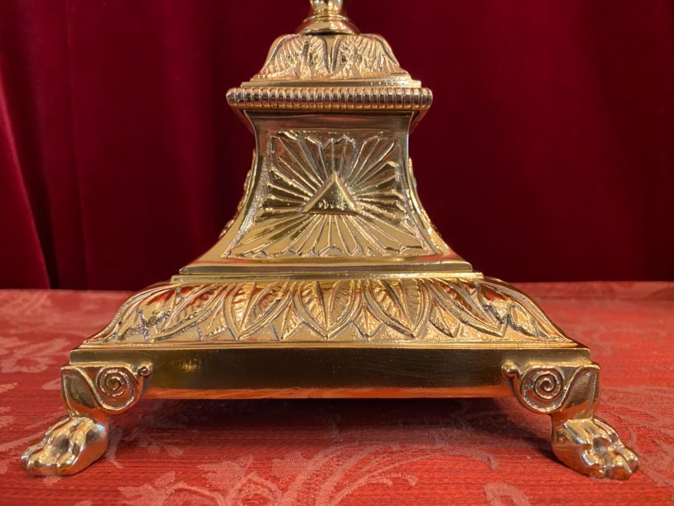 1  Altar - Cross