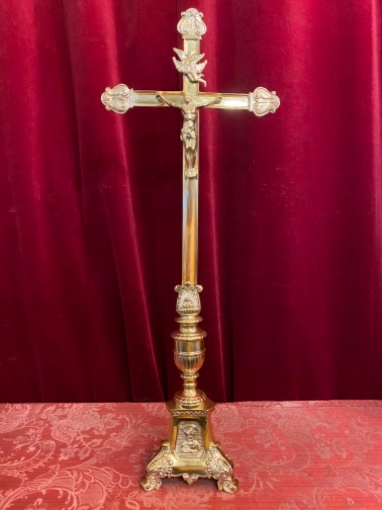 1  Altar - Cross