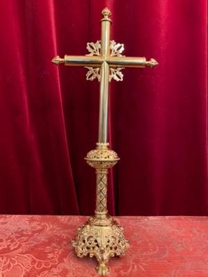 Altar - Cross en Bronze / Polished and Varnished, France 19 th century ( Anno 1875 )