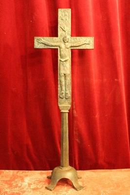 Altar - Cross High Quality Cast From A Hand Made Mold en Solid Full Bronze, Dutch 20th century ( anno 1960 )