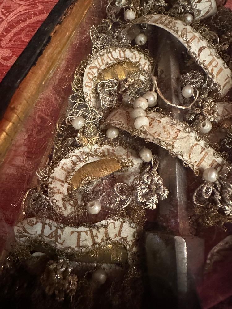 1  Altar - Reliquary With Nail ( Clavus ) Touched To Parts Of The Holy Cross.