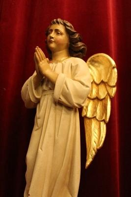 Angel en hand-carved wood polychrome, Southern Germany 20th century