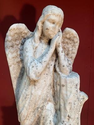 Angel Carrara Marble en Carrara Marble, Belgium 19th century