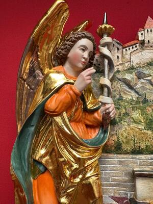 Annunciation Sculpture With Wall Pedestal en Carved - Wood / Polychrome / Gold Leaf Covered, Southern Germany 20 th century