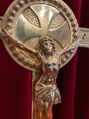 Altar - Cross style art - deco en Brass / Bronze / Polished and Varnished, Belgium  20 th century ( Anno 1930 )