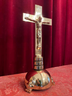 Altar - Cross style art - deco en Bronze / Polished and Varnished, Belgium  20 th century ( Anno 1930 )