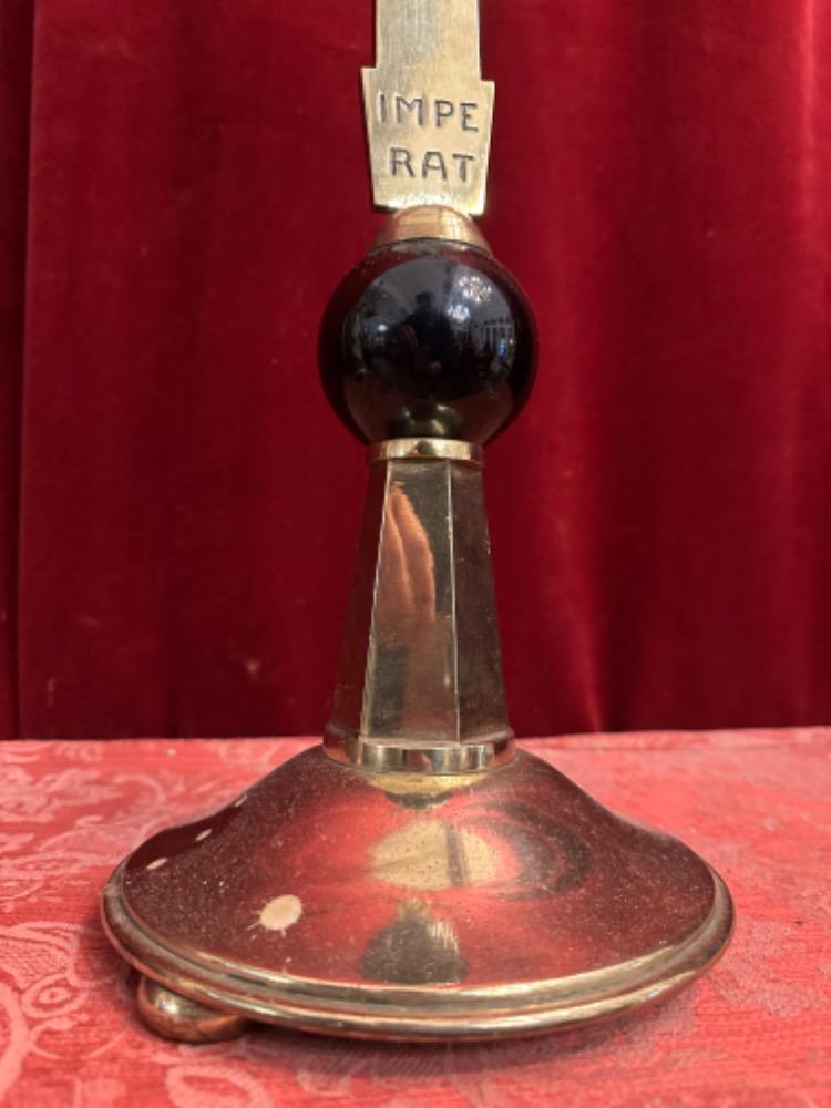 1 art - deco Altar - Cross