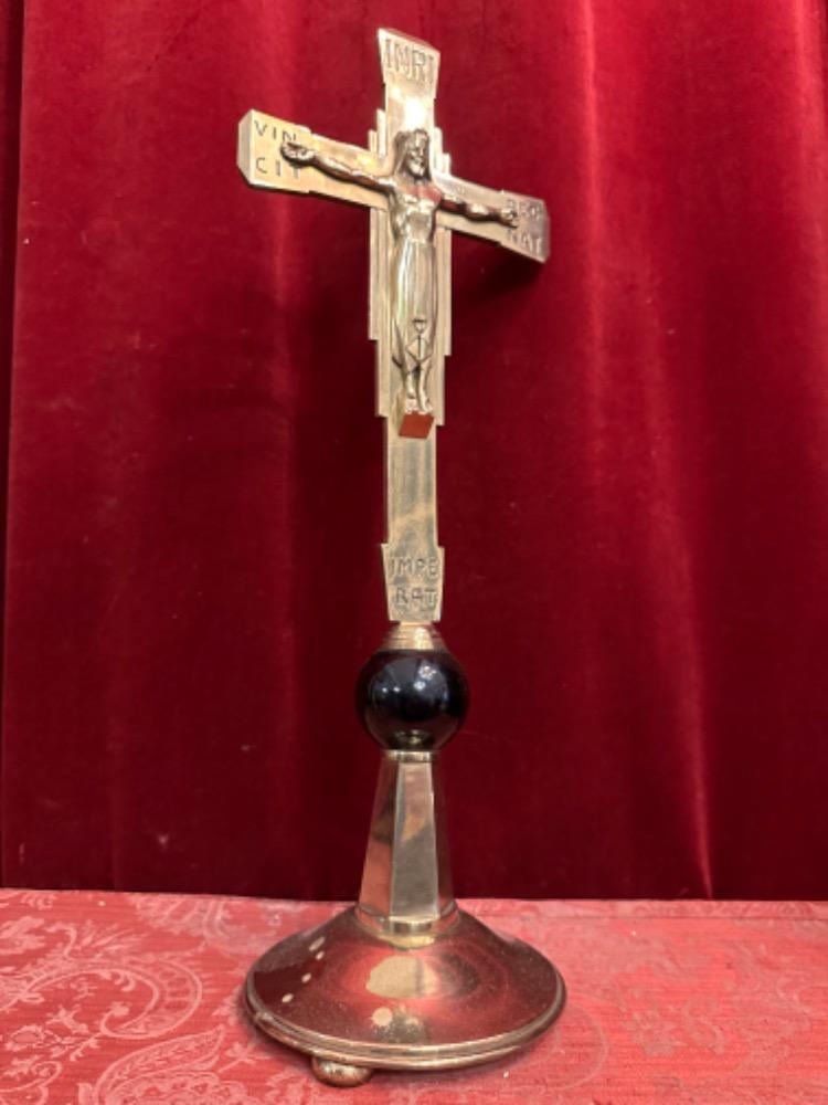 1 art - deco Altar - Cross