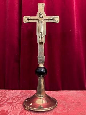 1 art - deco Altar - Cross