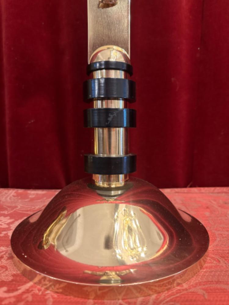 1 art - deco Altar - Cross