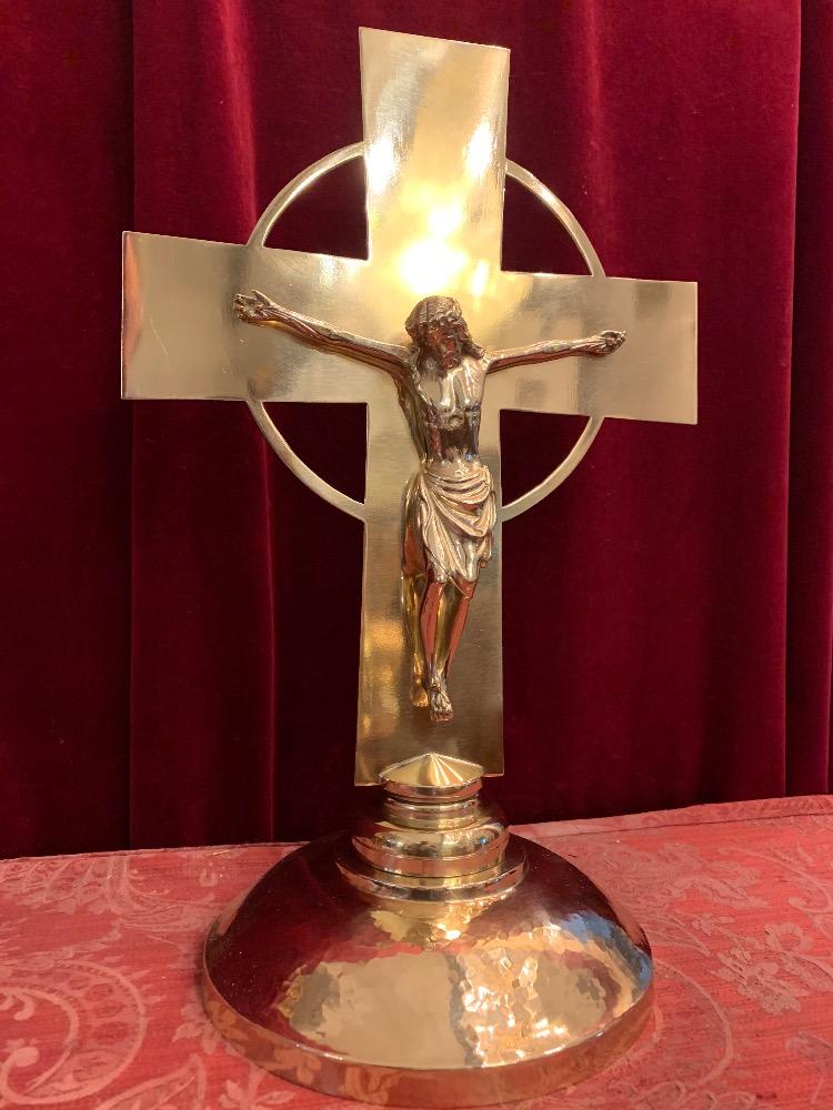 1 ART - DECO Altar - Cross