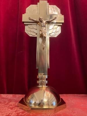 Altar - Cross style ART - DECO en Bronze / Polished / New Varnished, Dutch 20th century (Anno 1930)