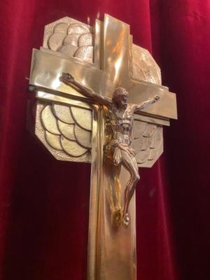 Altar - Cross style ART - DECO en Bronze / Polished / New Varnished, Dutch 20th century (Anno 1930)