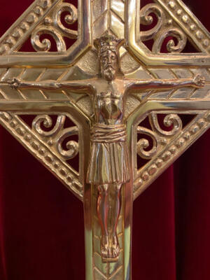 Altar - Cross style art - deco en Brass / Bronze / Polished and Varnished / Stones, Belgium  20 th century ( Anno 1930 )