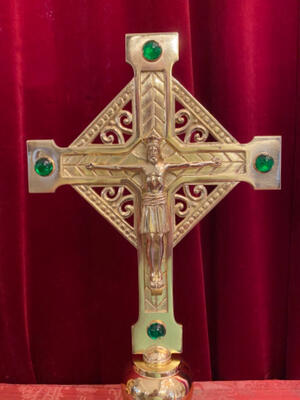 Altar - Cross style art - deco en Brass / Bronze / Polished and Varnished / Stones, Belgium  20 th century ( Anno 1930 )