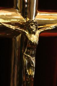 Altar - Cross. Weight 17 Kgs ! style ART - DECO en Full - Bronze - Polished and Varnished., Belgium 20th century (Anno 1930)