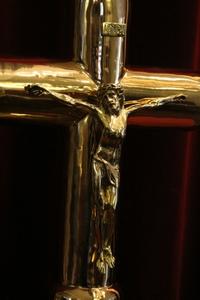 Altar - Cross. Weight 17 Kgs ! style ART - DECO en Full - Bronze - Polished and Varnished., Belgium 20th century (Anno 1930)