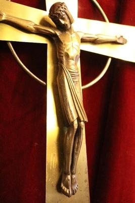 Processional - Cross style Art - Deco en Brass / Bronze Corpus Gemstones, Dutch 20th century ( anno 1950 )