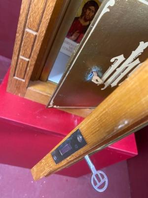 Tabernacle With Original Keys style art - deco en Oak wood / Brass / Iron Safe / Keys / Fabrics, Dutch 20th century (Anno 1930)