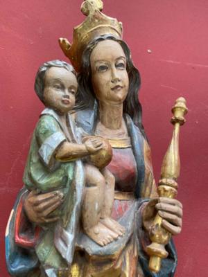St. Mary With Child  style Art Nouveau  en Wood Polychrome , Southern Germany 20th Century