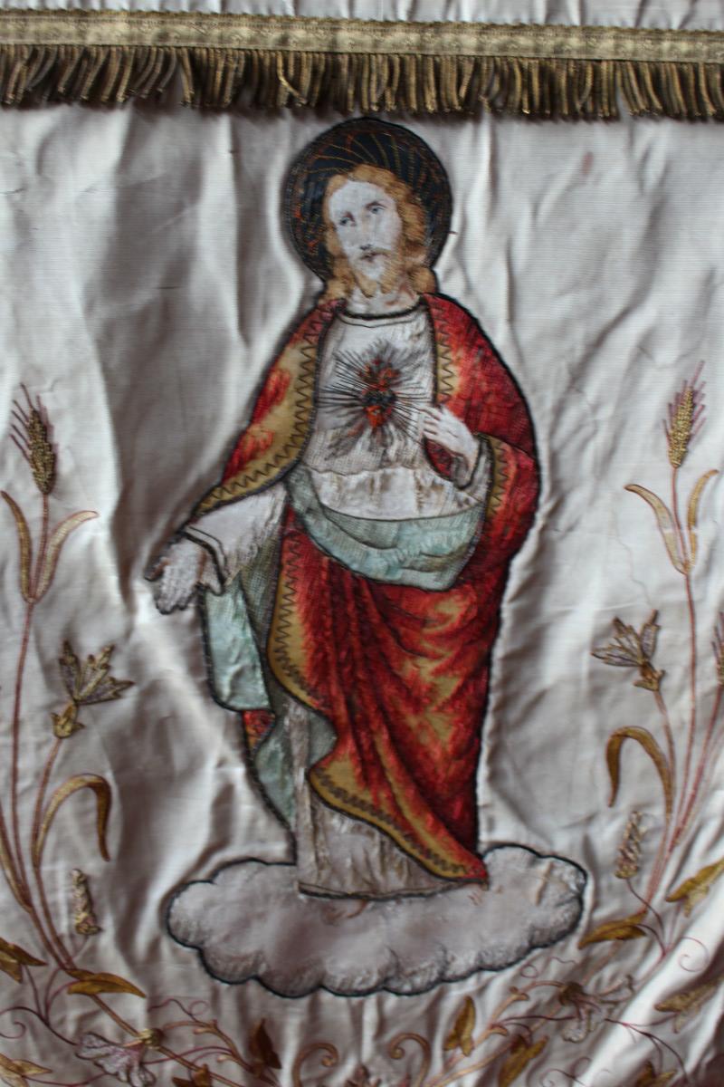 1  Banner Sacred Heart