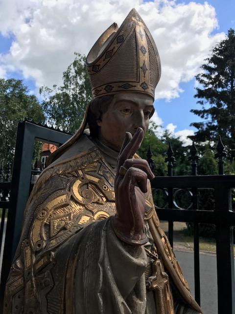 1 Baroque Bishop Statue