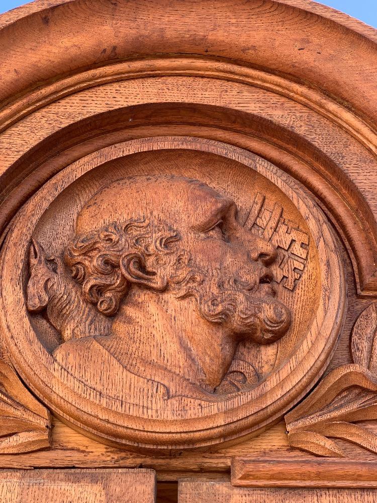 1 Baroque Confessional