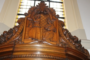 Confessional style baroque en Wood oak , Dutch 19th century